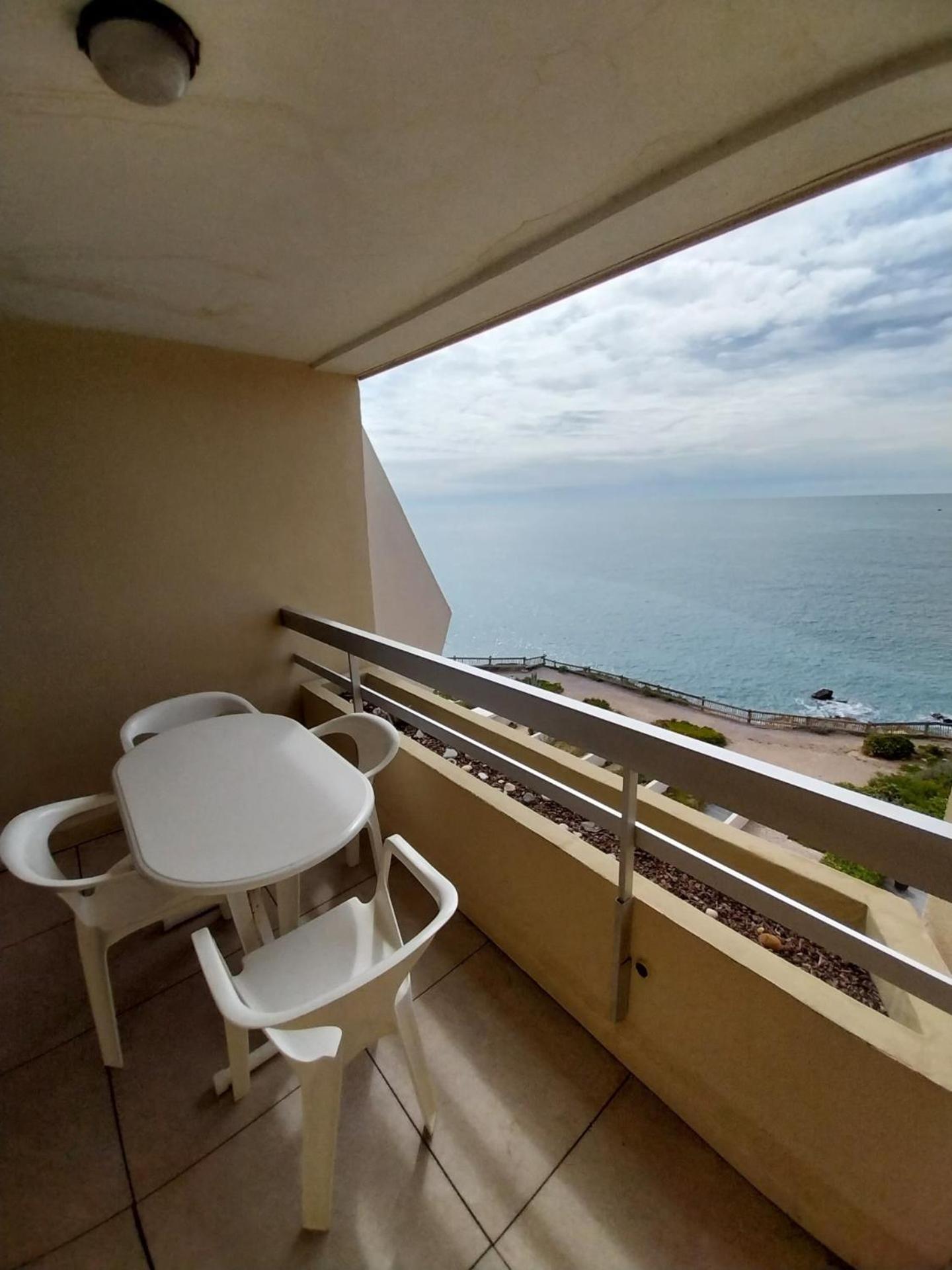 Front De Mer 2 Chambres Parking Quartier Corniche Сет Экстерьер фото